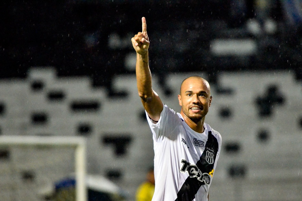 Ponte Preta defende invencibilidade contra o treinador Roger, agora no América-MG