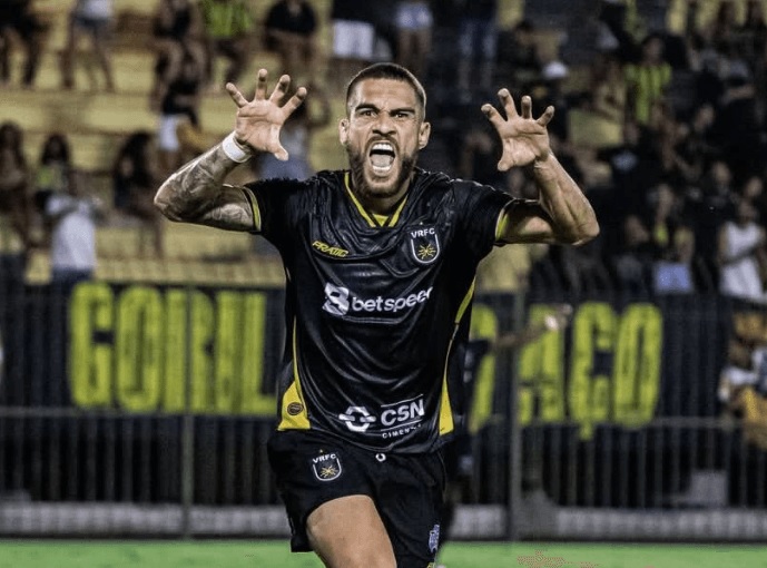 Guarani: diretoria encaminha reforço para o ataque e sonda outros três