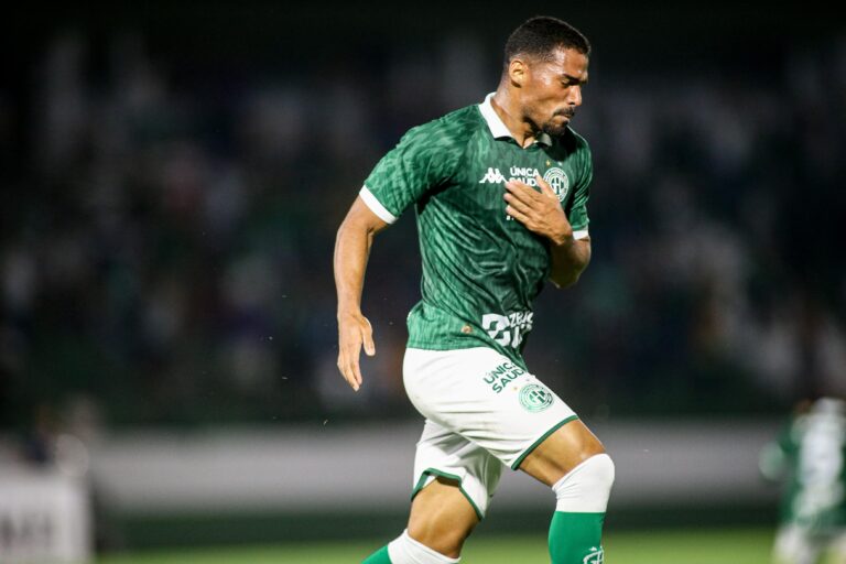 Dérbi 210: Emerson elogia novo técnico e vê clássico como chance de “virada” do Guarani