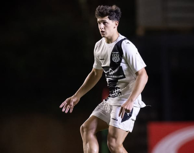 Ponte Preta: promessa perde espaço com Valentim e volta ao sub-20