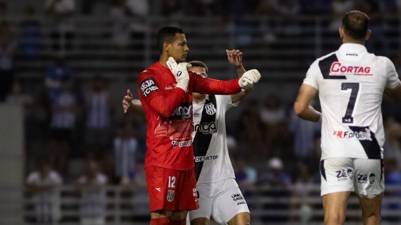 Ponte Preta: Diogo Silva e Elvis podem descer a avenida? O que sabemos