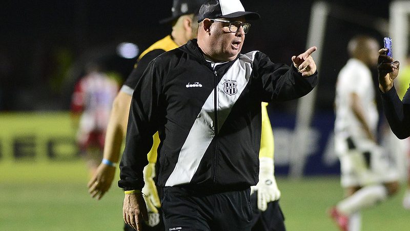 Ponte Preta: Marcelo Fernandes descarta saída e diz que luta será até o fim
