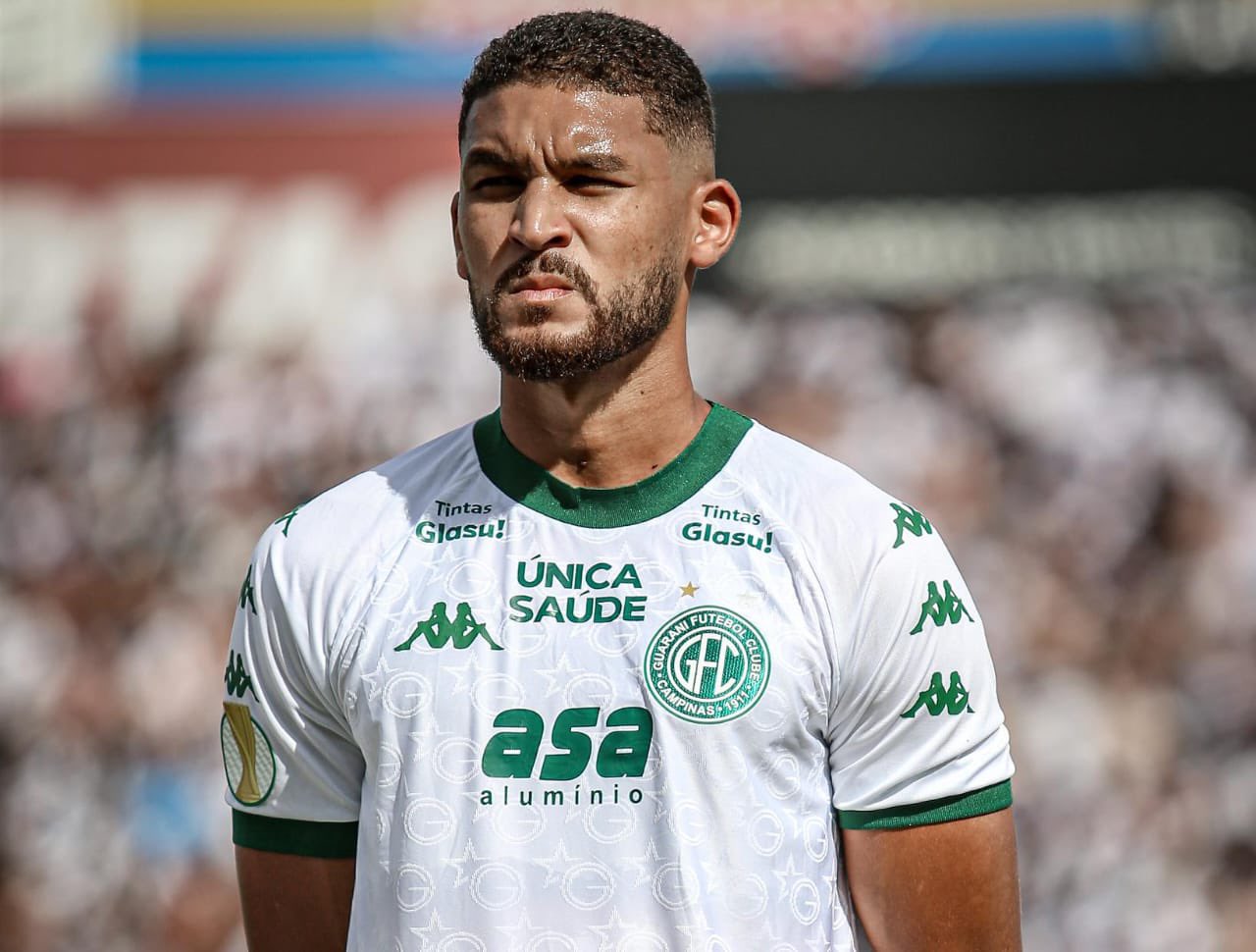 Guarani: Raphael Rodrigues vê elenco adaptado ao sintético e prevê jogo difícil em Brusque
