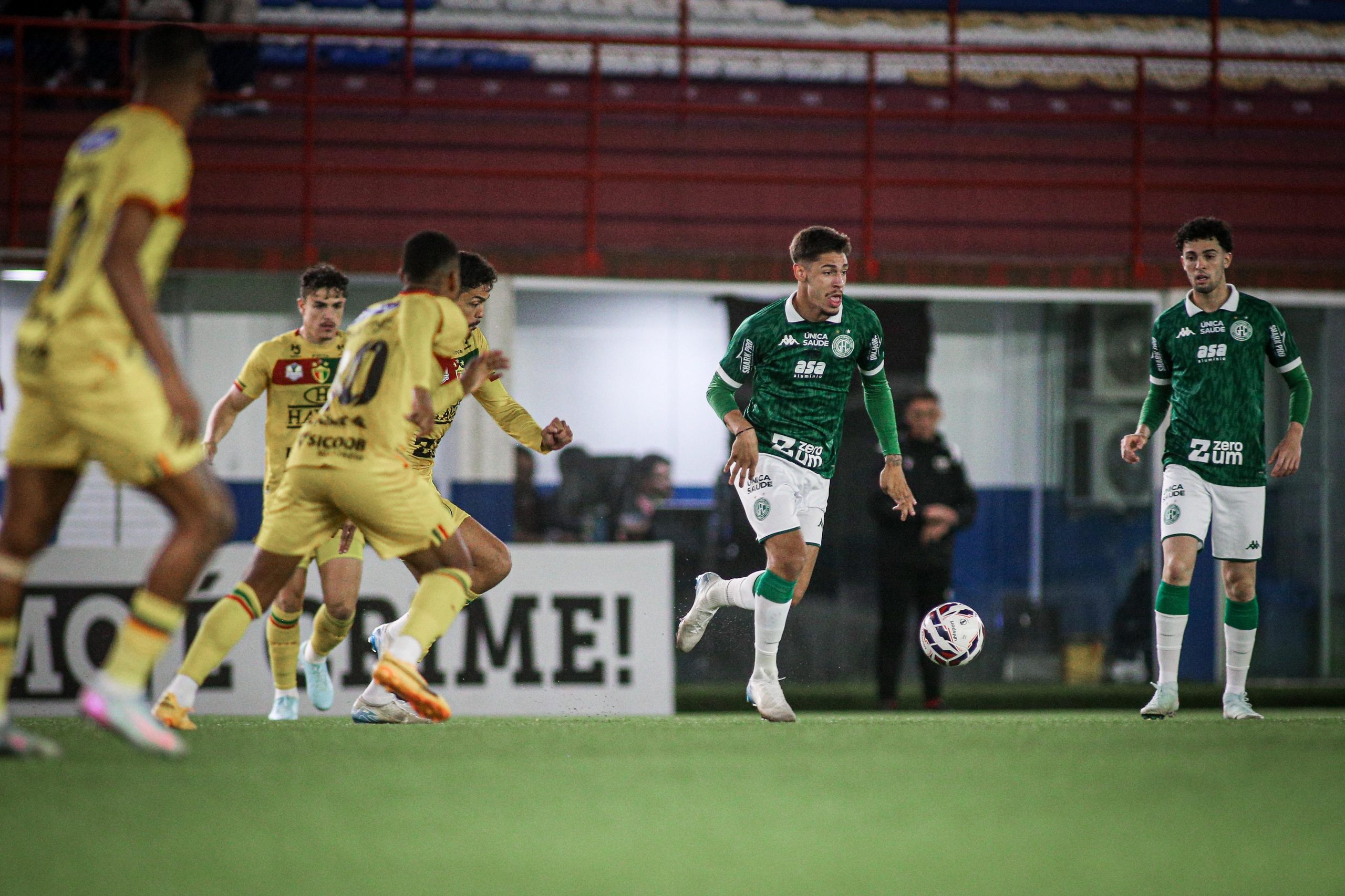 Brusque 3×2 Guarani: derrota é marcada por arbitragem polêmica; Ponte garante o acesso
