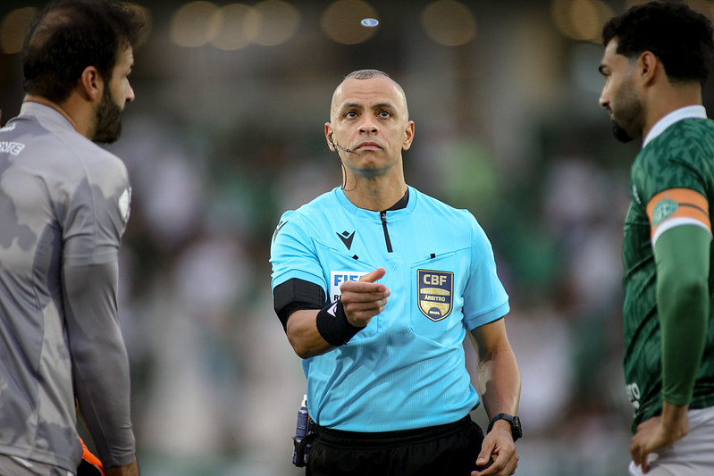 Guarani: falta de convicção do VAR ao anular gol de Mirandinha incomoda dirigentes