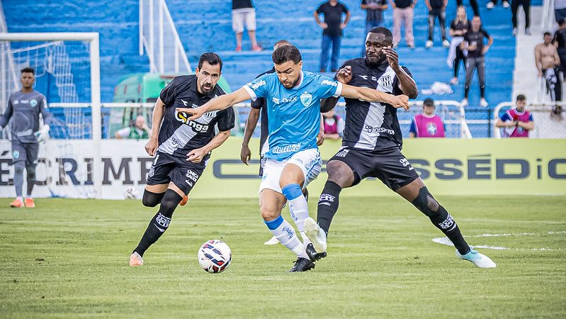 Londrina 0x0 Ponte Preta: jogo de ida da final termina sem gols