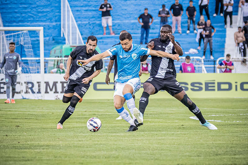 Londrina 0x0 Ponte Preta: jogo de ida da final termina sem gols