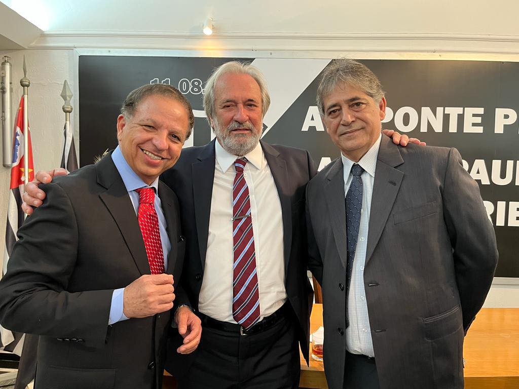 Ponte Preta: Doutor Torrano assume presidência do clube