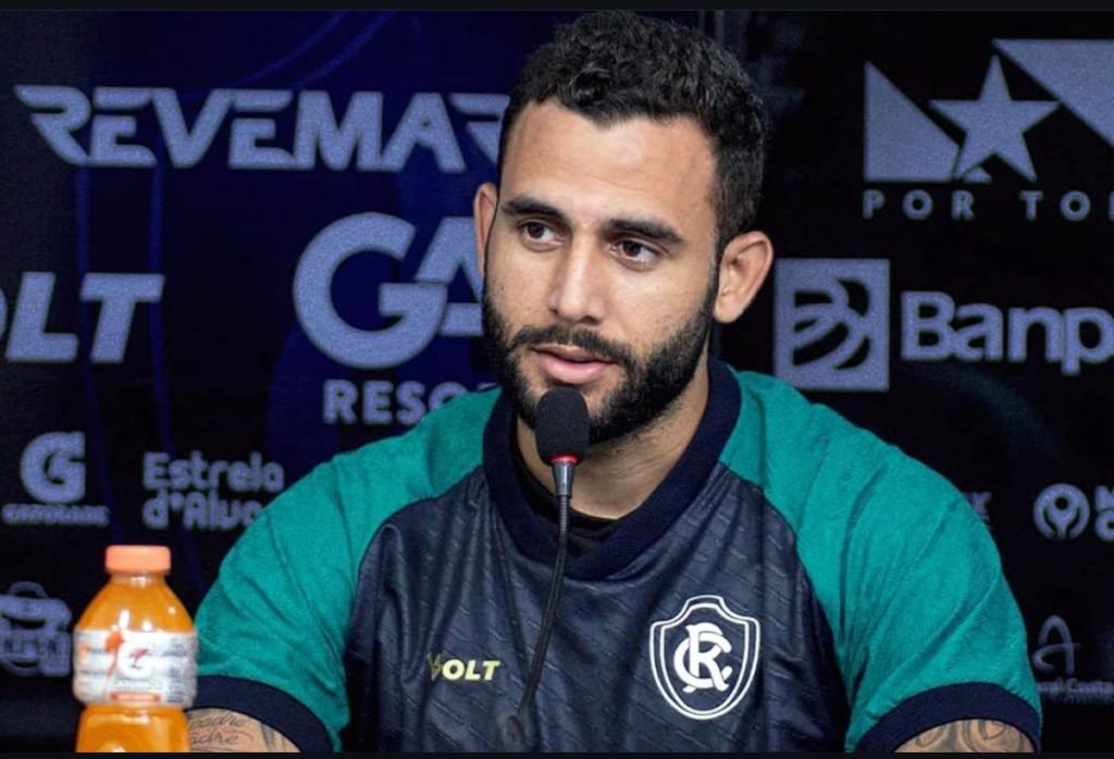 Guarani: clube faz proposta por lateral do Remo, mas concorrência é empecilho