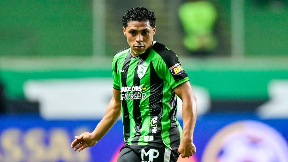 Ponte Preta: Vitor Jacaré é oferecido, e departamento de futebol debate nome