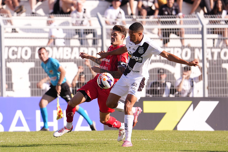 Ponte Preta: Vitor Pernambucano recebe proposta e aumenta lista de saídas
