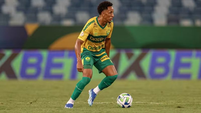 Guarani: diretoria tem investidas sem sucesso por Ronaldo e Lucas Mineiro