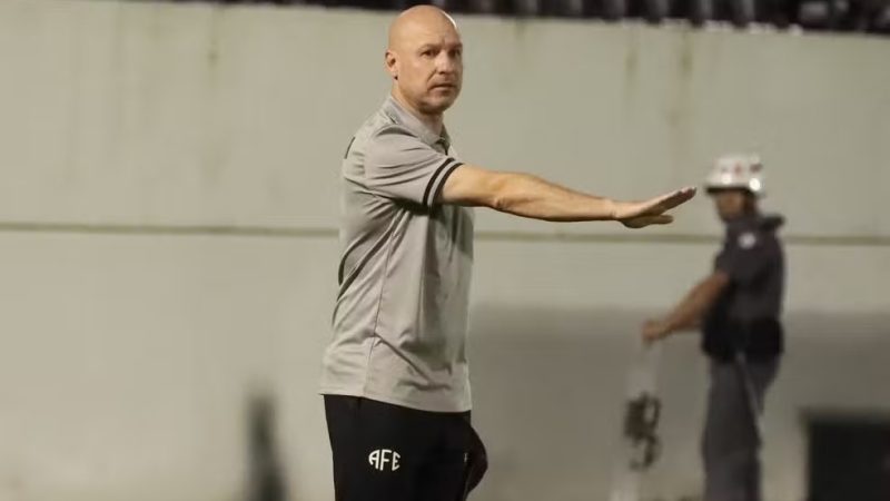 Ponte Preta: diretoria inicia busca por novo treinador; veja nomes sondados