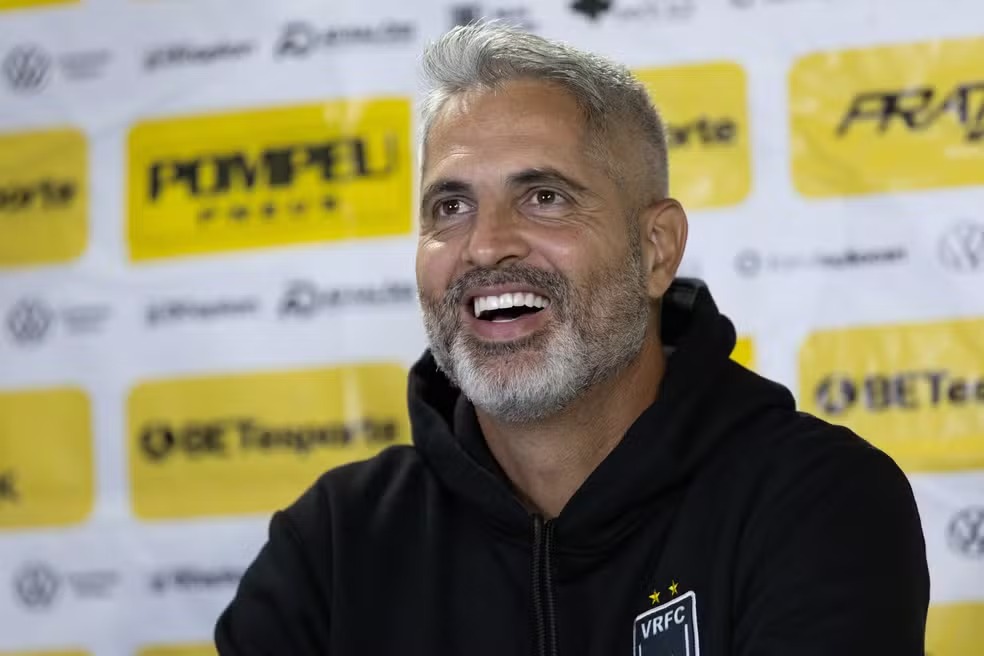 Ponte Preta: Rodrigo Santana se despede do Volta Redonda; clube confirma multa