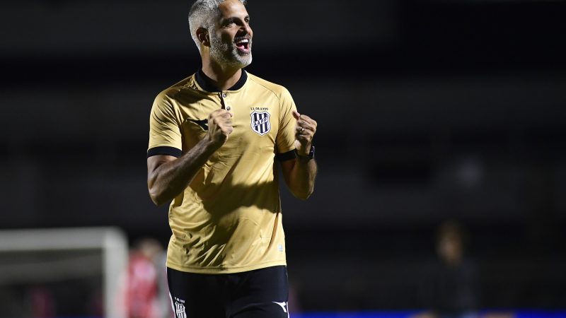 Ponte Preta: Rodrigo diz que classificação “tira peso das costas” e cogita mais reforços