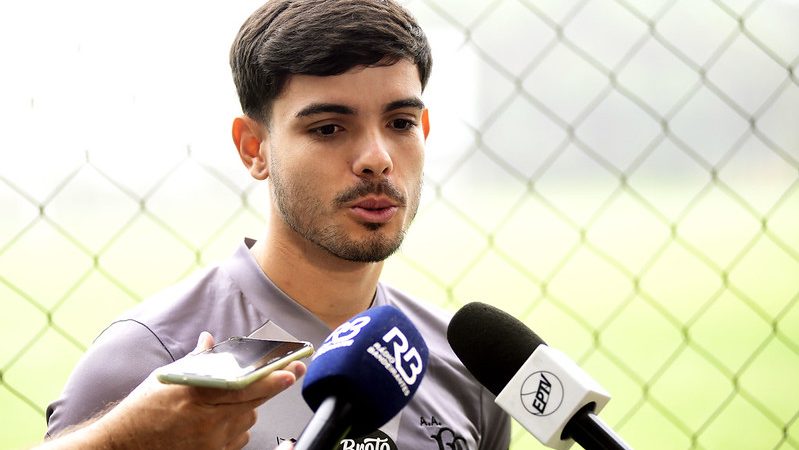 Ponte Preta: entenda por que a lateral direita virou dor de cabeça para Márcio Zanardi