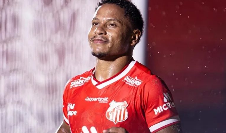 Ponte Preta: diretoria negocia empréstimo de atacante do Capivariano