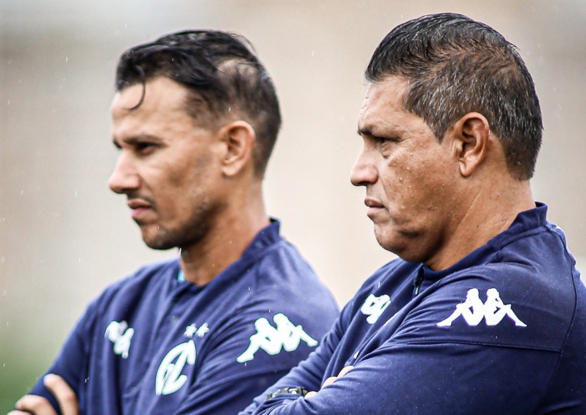 Guarani: Nathan Melo, Carlos Eduardo e Ralf disputam vaga no meio-campo
