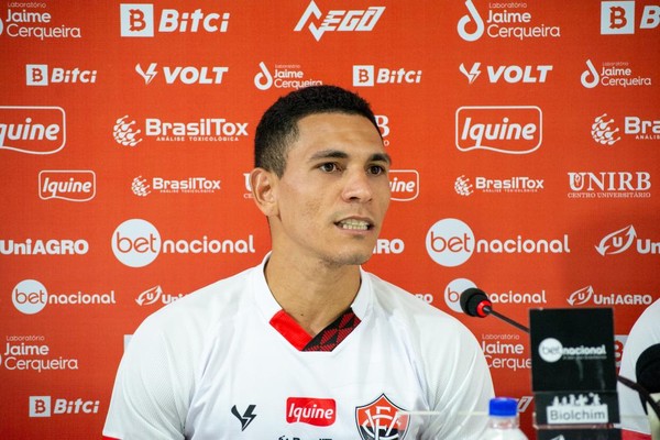 Ponte Preta: diretoria acerta com lateral-direito Thalys e com volante Léo Gomes; saiba mais