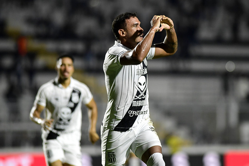 Ponte Preta: William Pottker tenta repetir feito de 2016 para subir em lista dos artilheiros