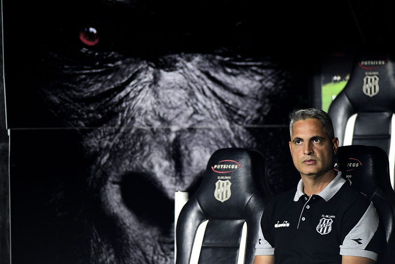 Ponte Preta: Rodrigo Santana exalta vitória que “lava a alma” e tira time do Z-4 após dia turbulento