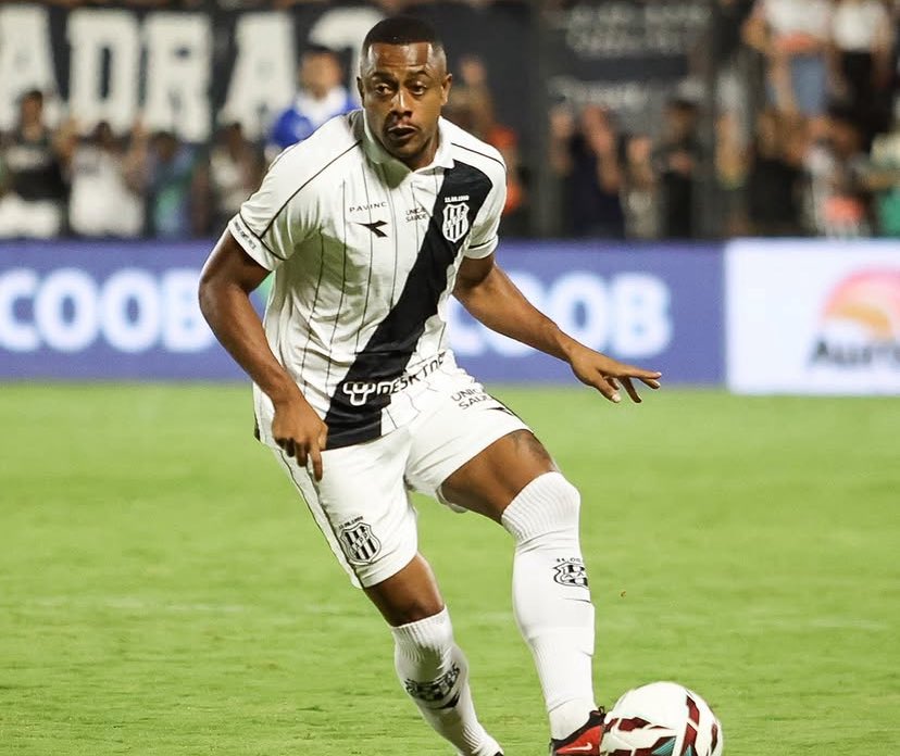 Ponte Preta: Diego Porfírio é liberado e aumenta opções na lateral esquerda