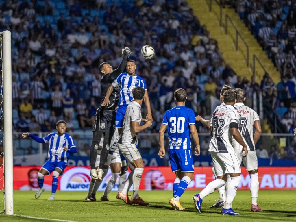 Ponte Preta: “Uma vitória para ser muito comemorada”, analisa CH