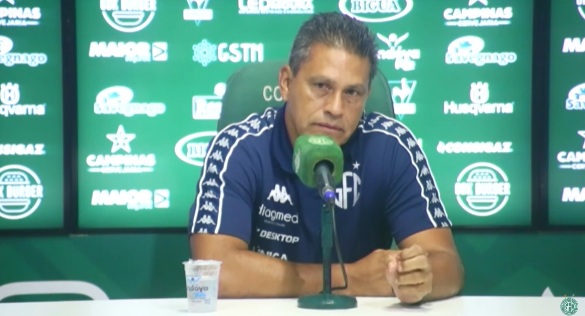 Guarani: após vitória, Elio Sizenando ganha sobrevida e celebra respiro contra a pressão
