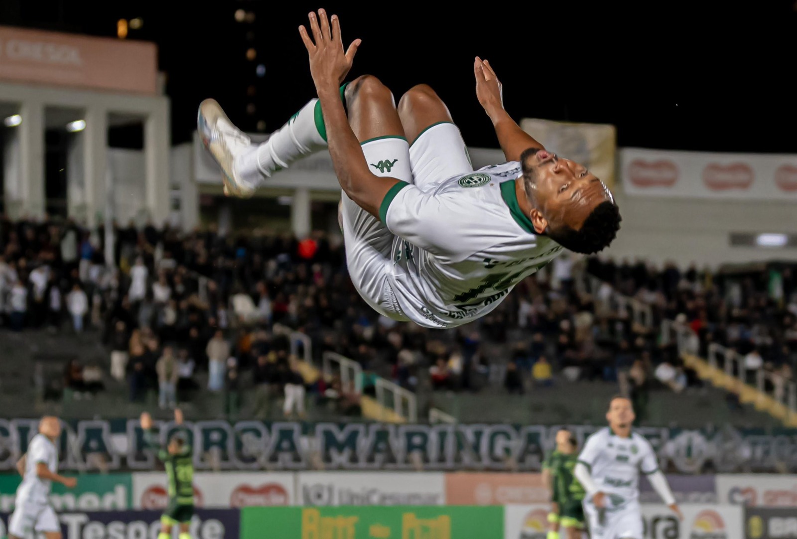 Maringá 0x5 Guarani: Maranhão brilha, comanda goleada e faz Bugre entrar no G-4