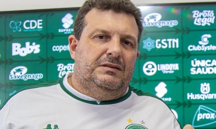 Guarani: diretor de marketing detalha novo uniforme e admite interesse em versão mais popular