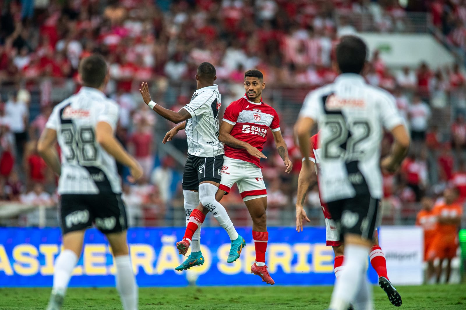 CRB 4×2 Ponte Preta: Macaca abre 2 a 0, sofre virada e segue na vice-lanterna da Série B