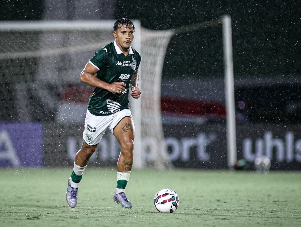 Guarani: O “pulo do gato” de Elio Sizenando para soltar Carlos Eduardo no meio-campo