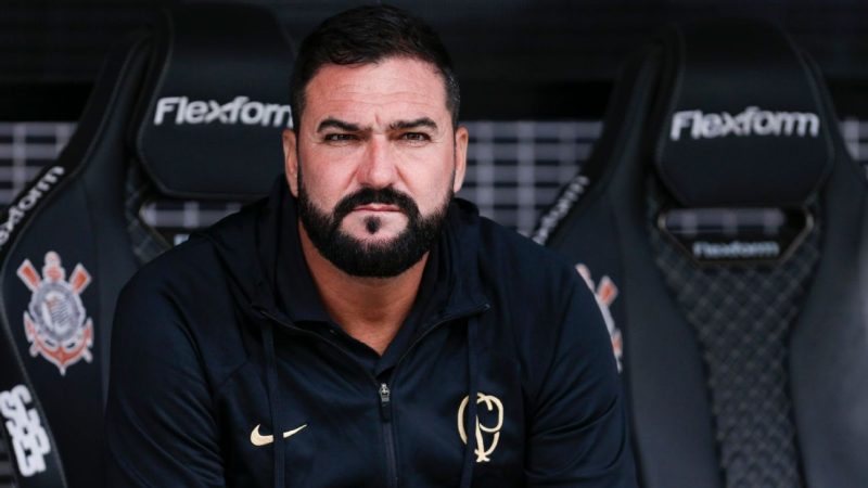 Ponte Preta: após recusas, diretoria “afina” lista de alvos e tem ‘Dia D’ para definir novo técnico