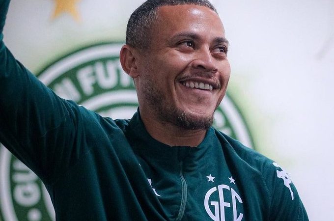 Guarani: lesão de João Paulo preocupa e abre disputa por vaga no meio-campo