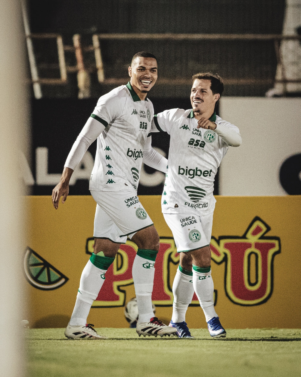 Guarani: Jonathan Costa assume vice-artilharia e aposta em sequência no Brinco para embalar