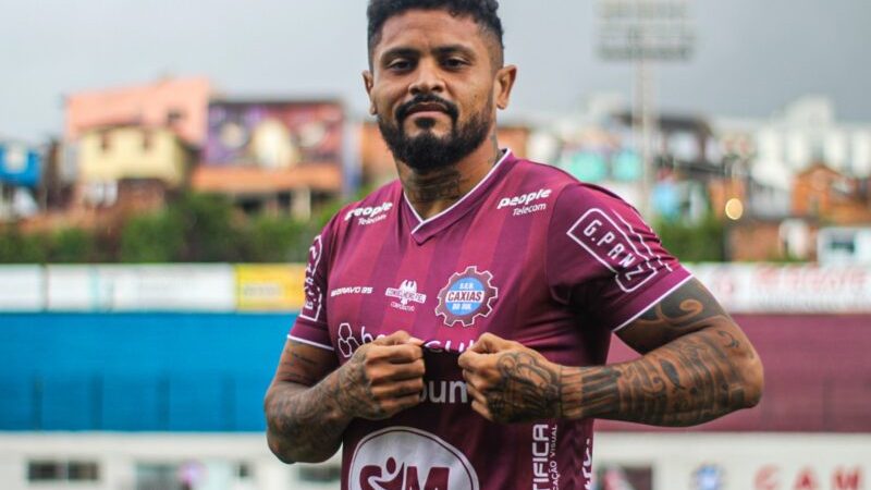 Ponte Preta: clube estuda negociação com lateral-esquerdo da Série C