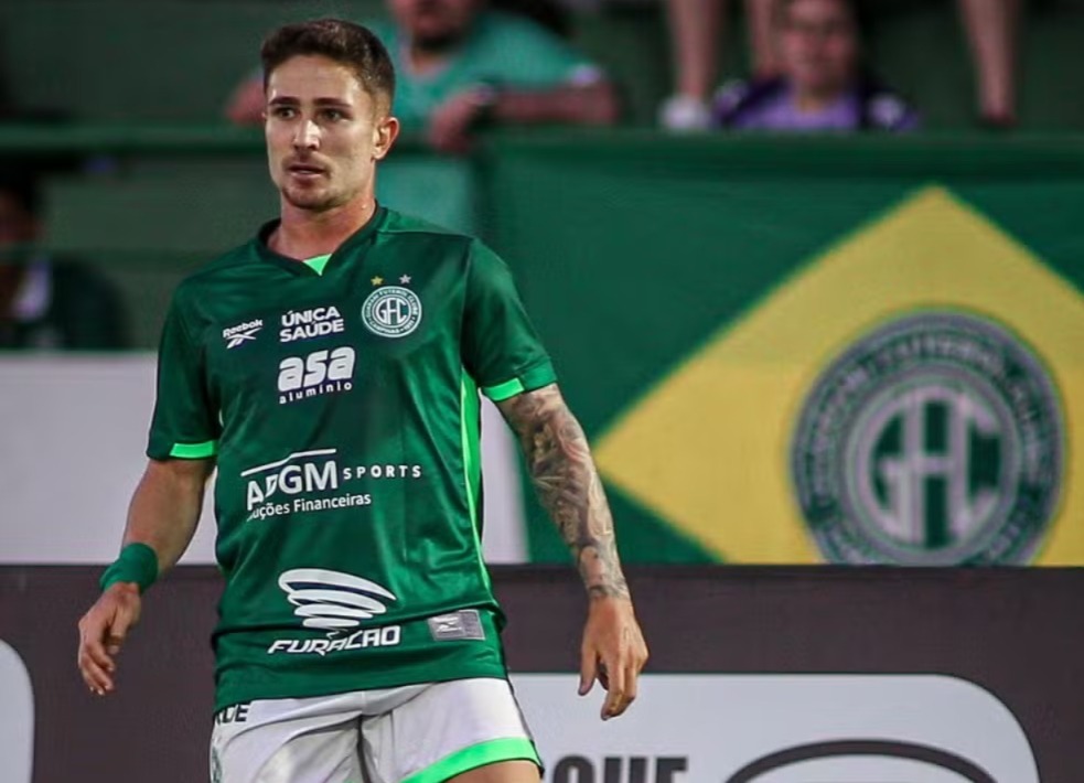 Guarani: Renan Castro vira “talismã” das goleadas e aproveita chances na vaga de Emerson Barbosa