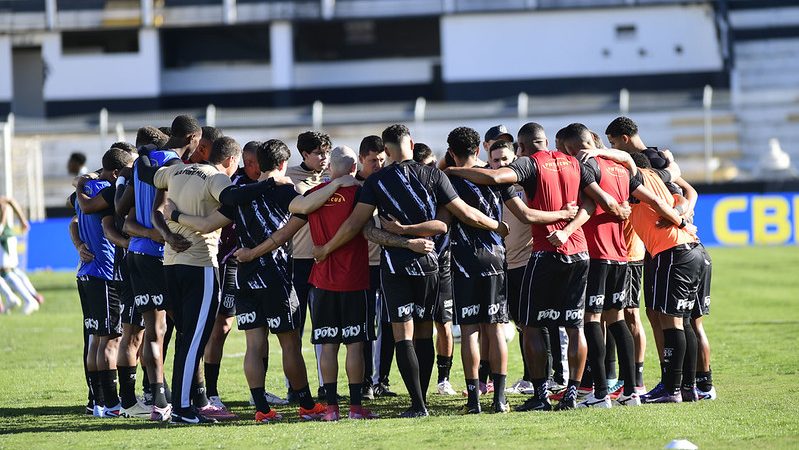 Ponte Preta: clube vira lanterna da Série B e passa a ter 99,9% de risco de rebaixamento