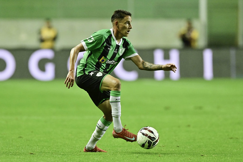 Guarani: troca entre Guilherme Parede e Everton Brito é oficializada; compare números e trajetórias