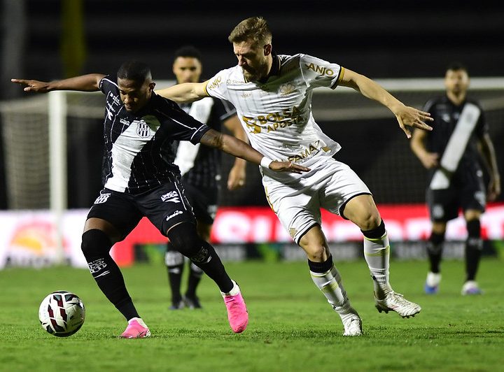 Ponte Preta 1×2 Criciúma: derrota no Majestoso amplia jejum para 11 jogos e afunda Macaca na Série B