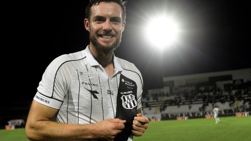 Ponte Preta: Tárik acerta com o Londrina e João Gabriel rescinde contrato com a Macaca