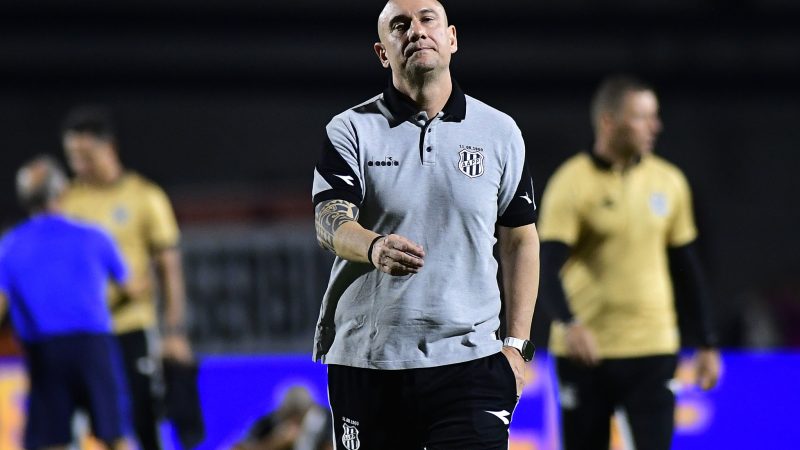 Ponte Preta: Zanardi fala em “ajuda” para clube e diz que não vai abandonar jogadores após nova derrota