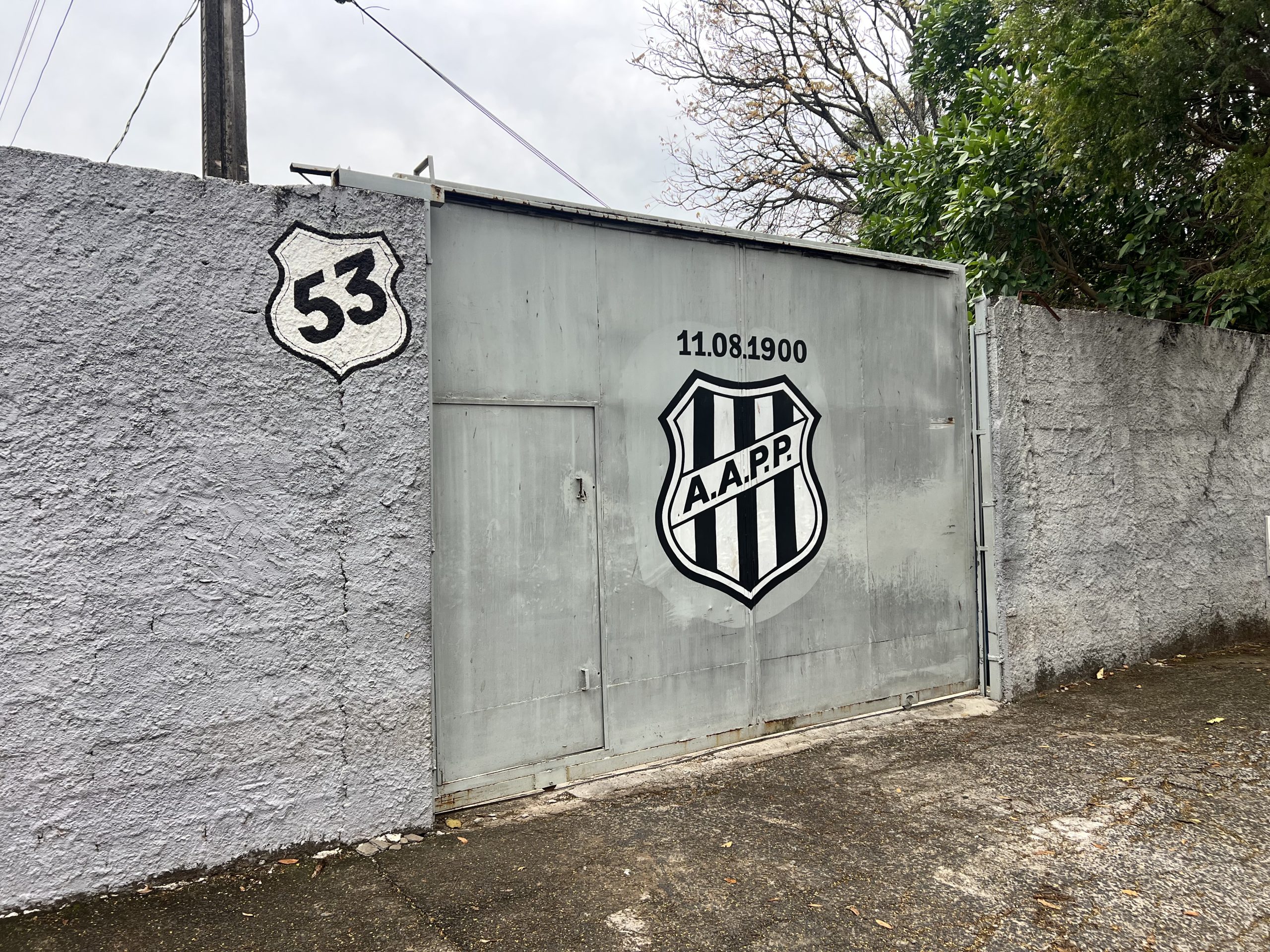 Ponte Preta: emprestados decidem não treinar e comissão técnica conta só com jogadores da base