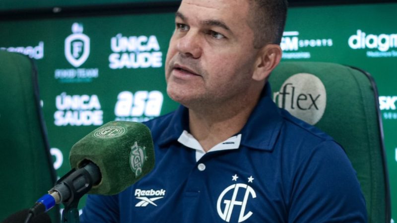 Guarani: Louzer indica mudanças pontuais e diz que foco será trabalhar confiança dos atletas