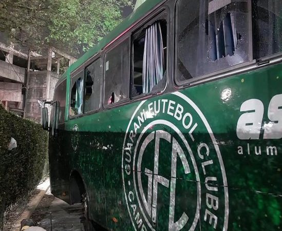 Guarani: clube vai avaliar prejuízo após depredação ao ônibus da delegação