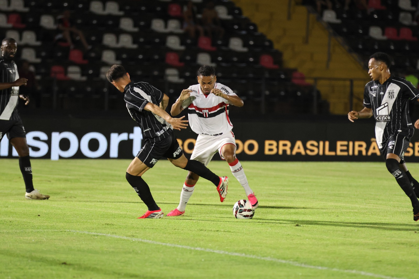 Botafogo 2 x 0 Ponte Preta: nova derrota aproxima time do rebaixamento à Série C
