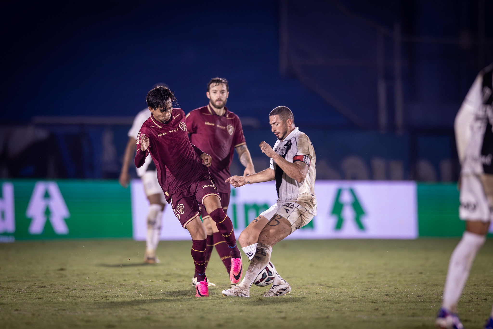 Londrina 6×0 Ponte Preta: nova goleada acelera contagem para o rebaixamento