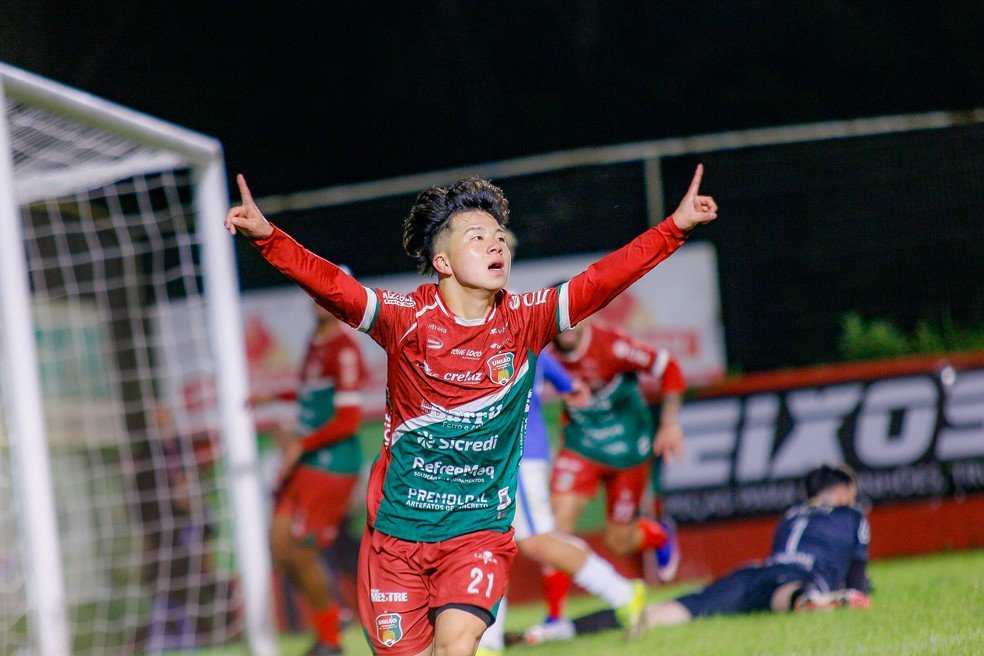 Guarani: Ryuta Takahashi marca primeiro gol oficial no futebol brasileiro