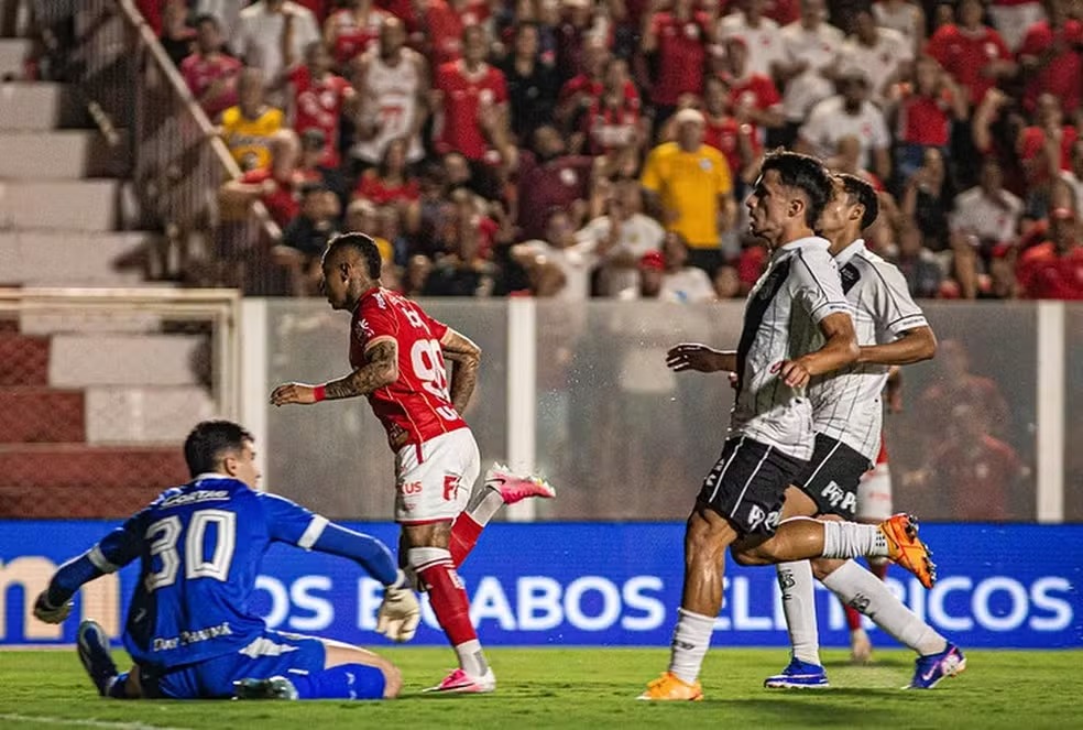 Ponte Preta: clube pode estabelecer marca inédita de 100 gols sofridos