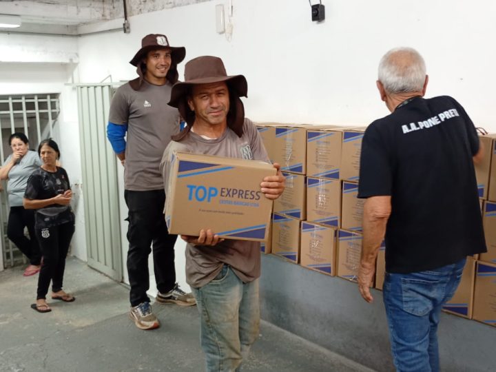 Ponte Preta: torcedores se mobilizam para comprar cestas básicas a funcionários com salários atrasados